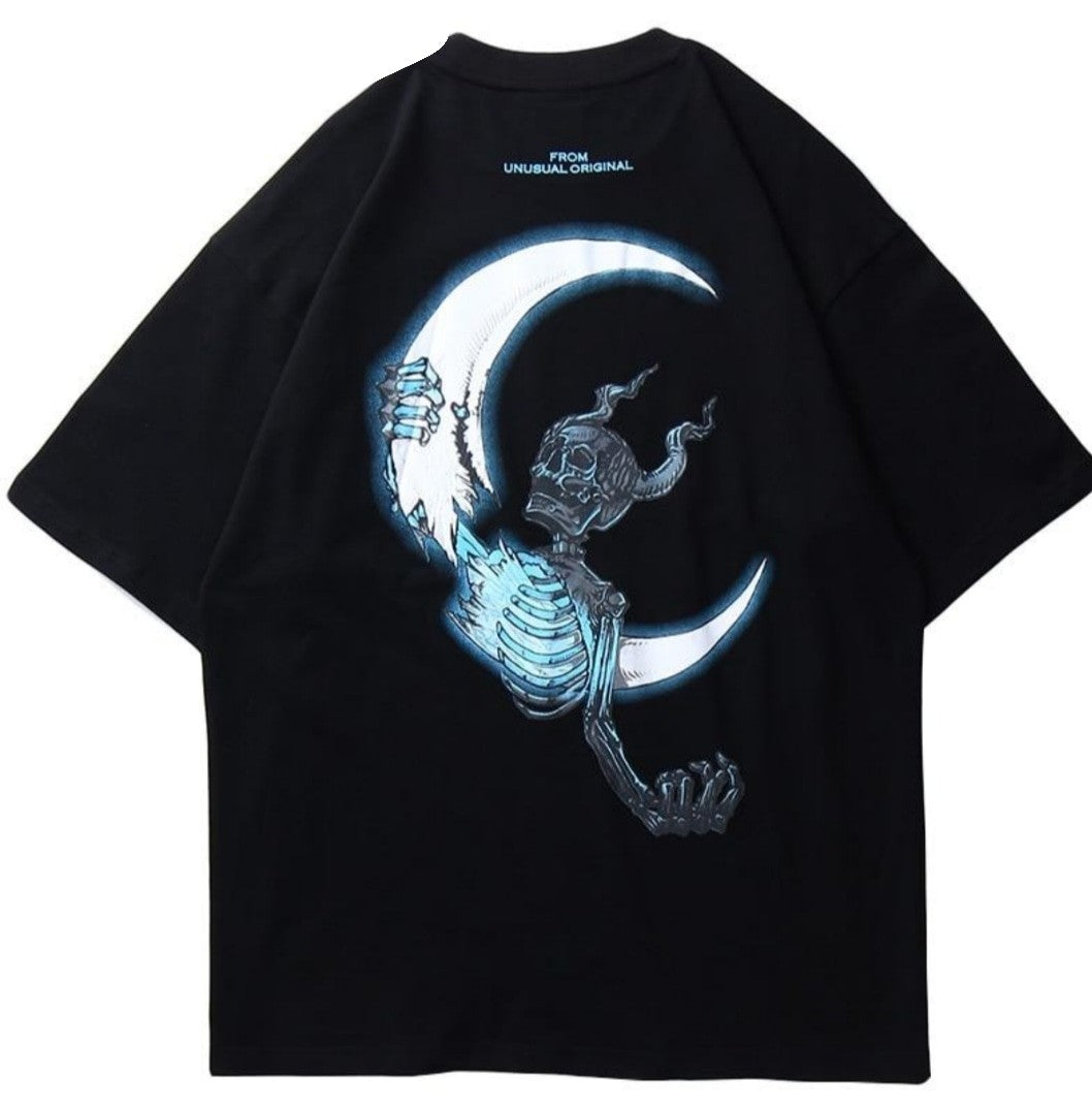 UNUSUAL ORIGINAL SKULL MOON T-SHIRT