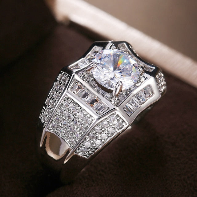 LUXURY DIAMOND RINGS