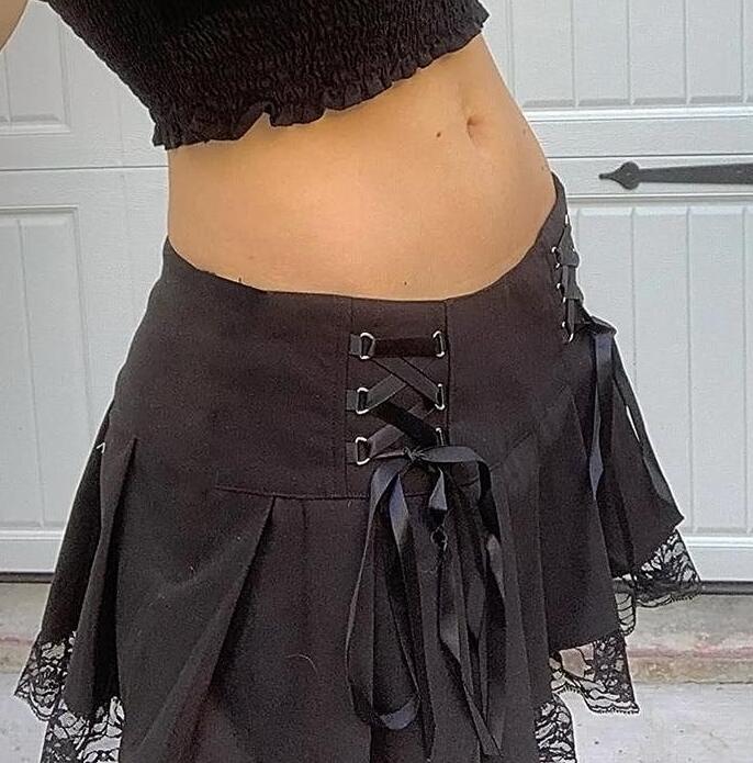 LACE-UP PLEATED MINI SKIRT