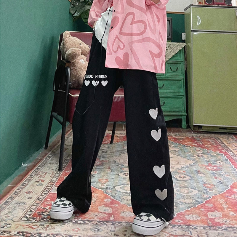 EMBROIDERED HEART SWEATPANTS