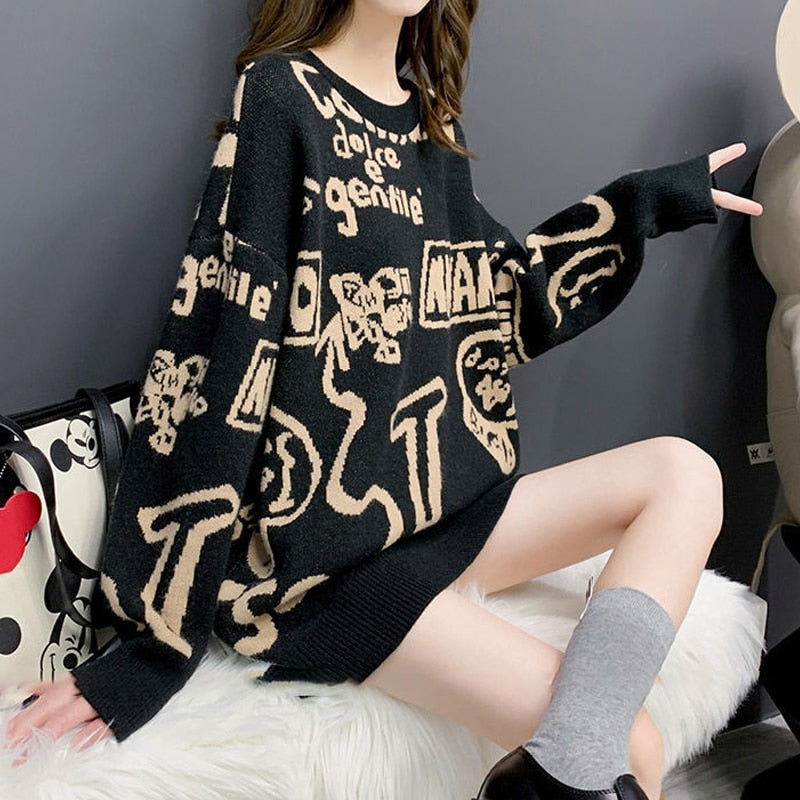 CRAZY GRAPHIC OVERSIZED CREWNECK